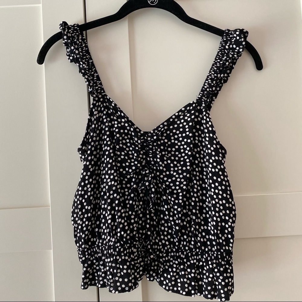 Express keyhole tank